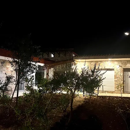 Jardin Miraculeux Himarë