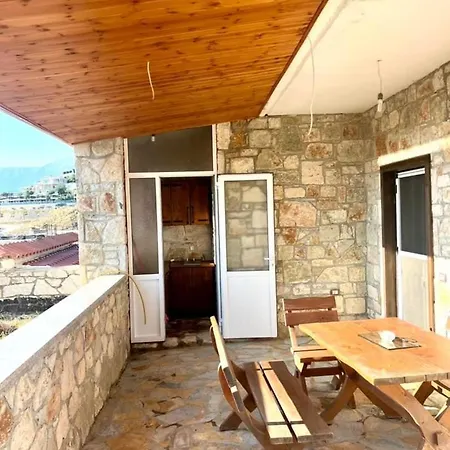 Jardin Miraculeux Penzion Himarë