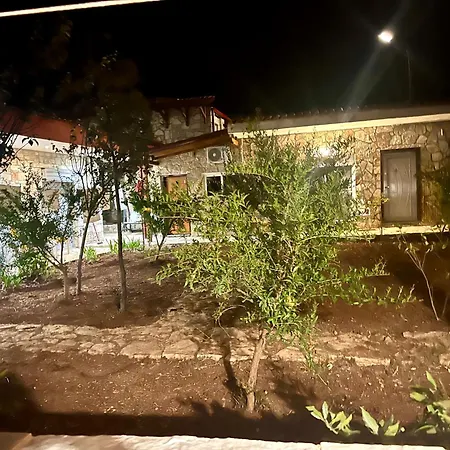 Casa de hóspedes Jardin Miraculeux *