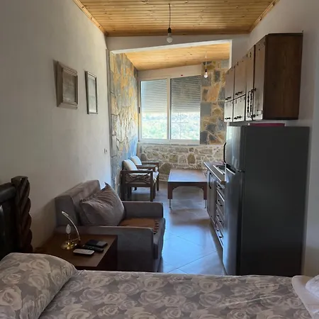 Jardin Miraculeux Himarë